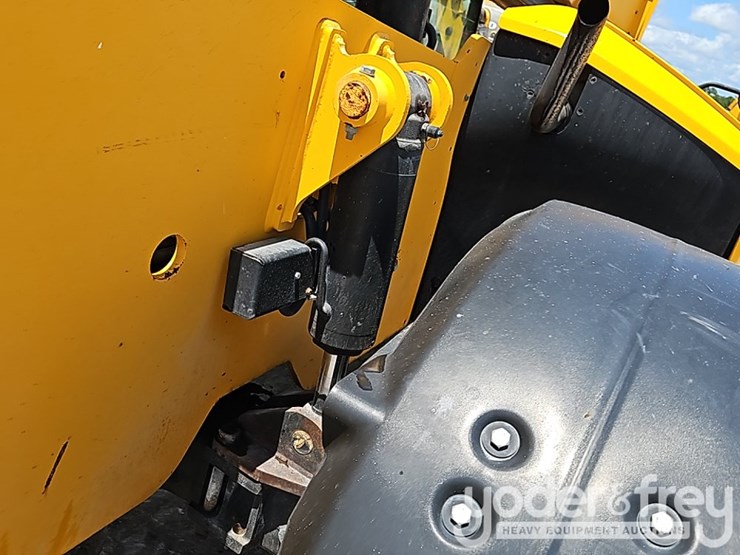 2016-jcb-510-56-image-10