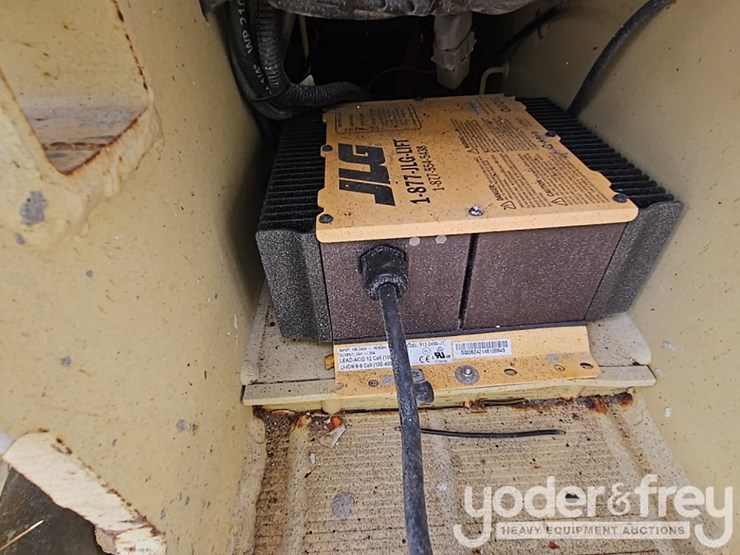 2015-jlg-2630es-image-20