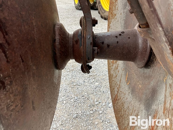john-deere-630-image-13