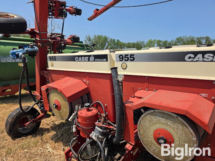case-ih-955-image-19