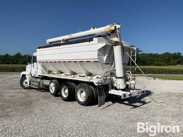 1995-freightliner-fld120-image-7