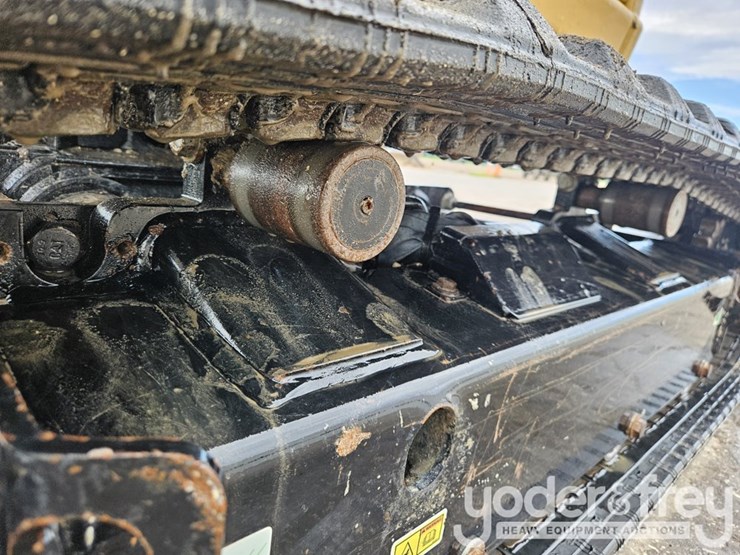 2023-caterpillar-302.7cr-image-23