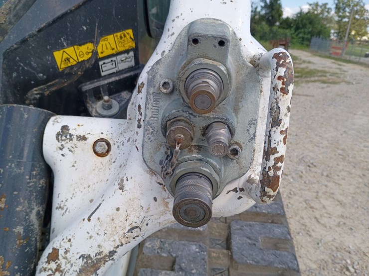 2022-bobcat-t66-image-67