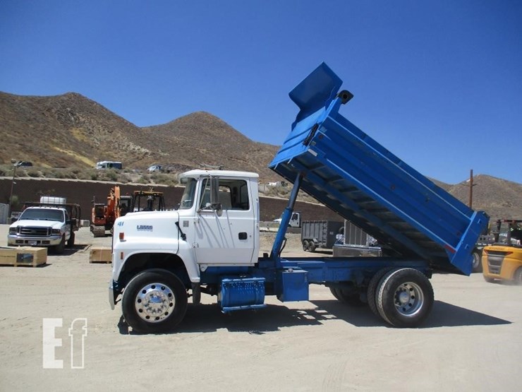 1995-ford-ln8000-image-15