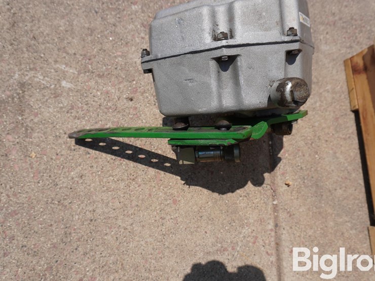 1000-pto-hydraulic-planter-pump-image-11