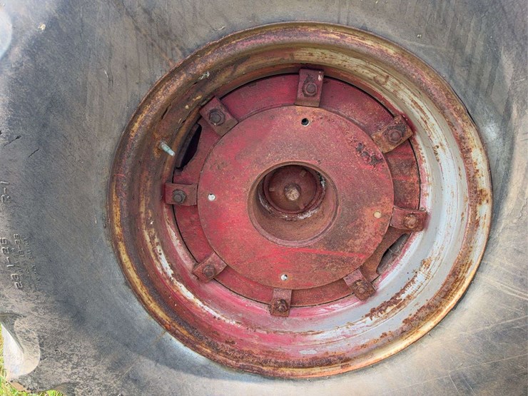 international-mccormick-deering-wd-9-image-28
