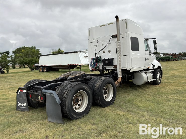 2010-international-prostar-image-5