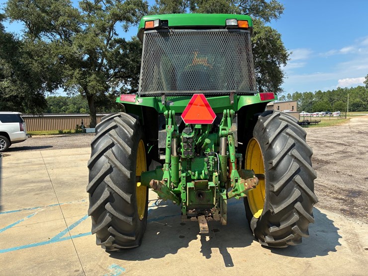 john-deere-7210-image-3