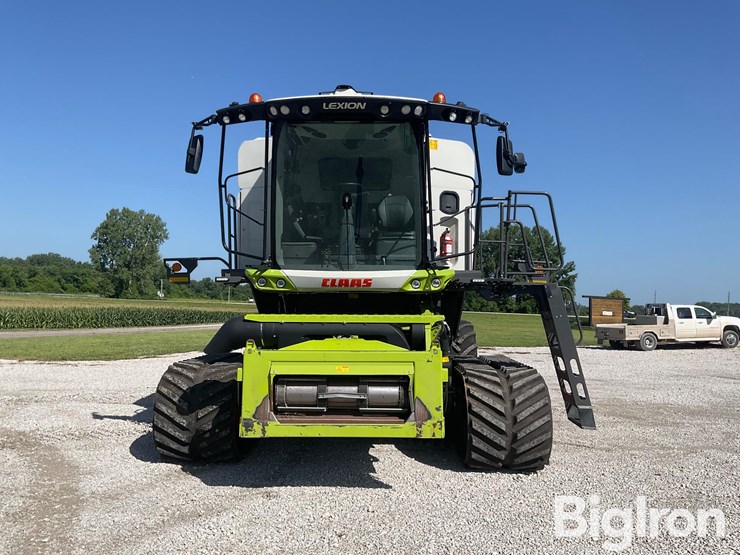 2021-claas-lexion-7400-image-2