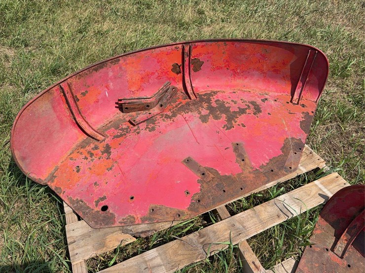 farmall-wheatland-fenders-image-7
