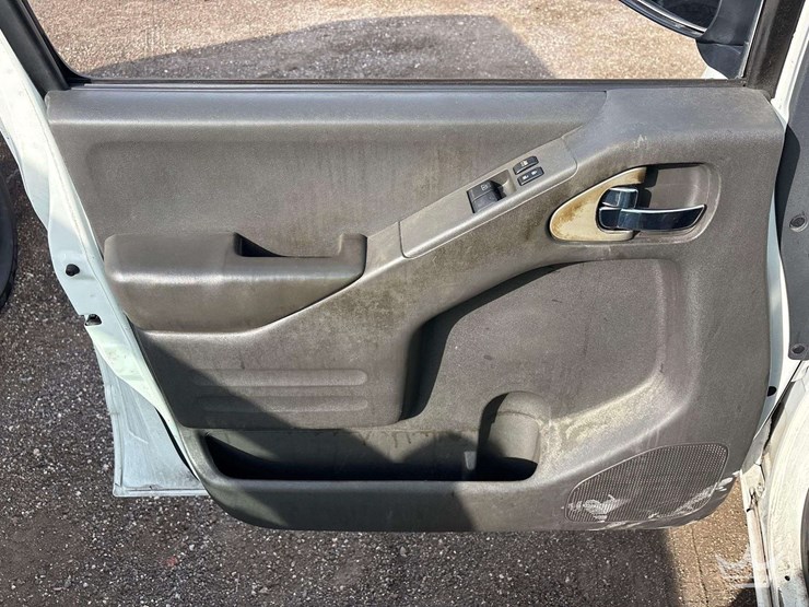 2018-nissan-frontier-image-16