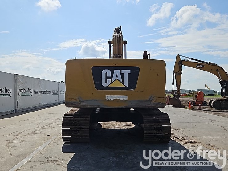 2019-caterpillar-336-image-23