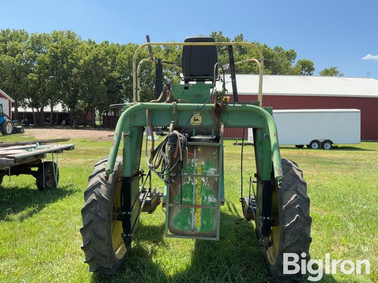 john-deere-700-image-6