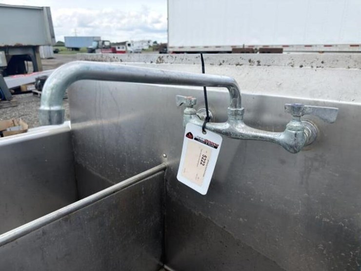 tipple-stainless-sink-with-faucet-image-6