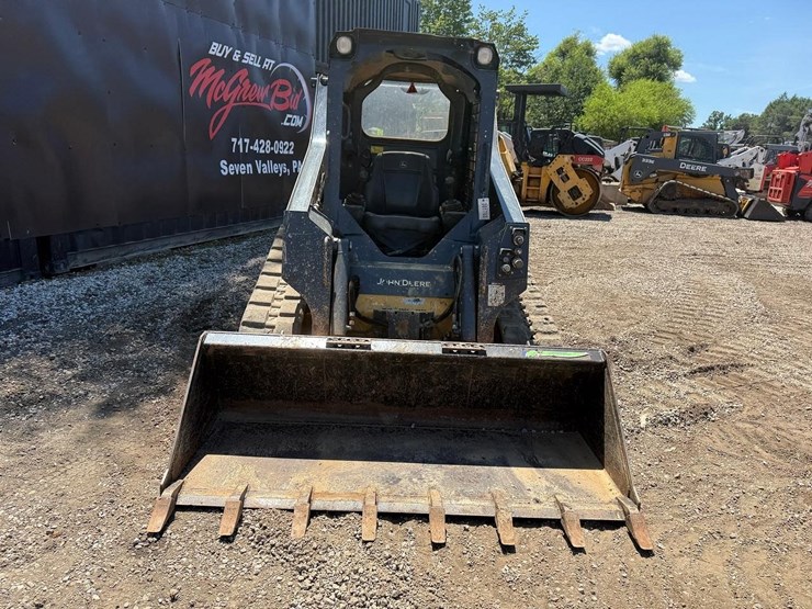 2021-deere-317g-image-7