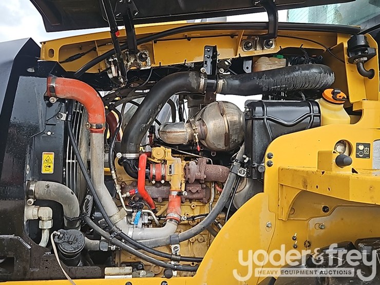 2023-caterpillar-920-image-25