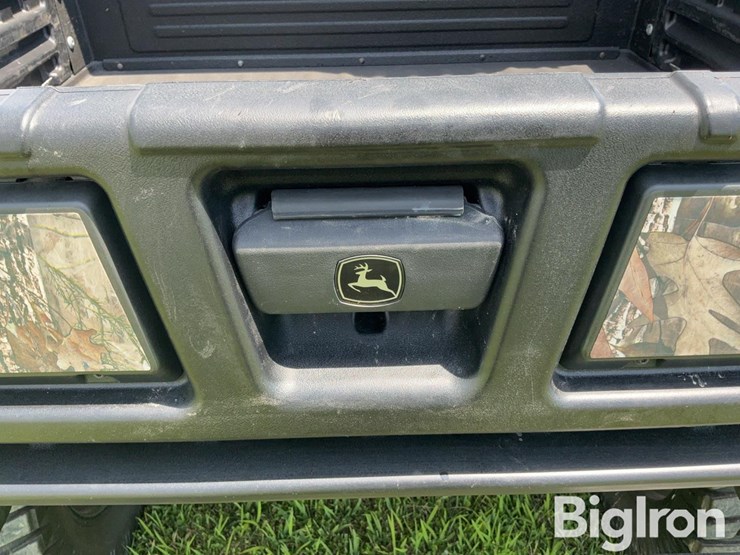 2023-john-deere-gator-image-15