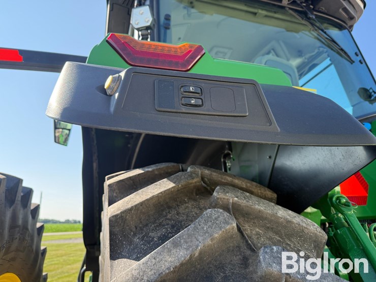 2025-john-deere-8r-250-image-20