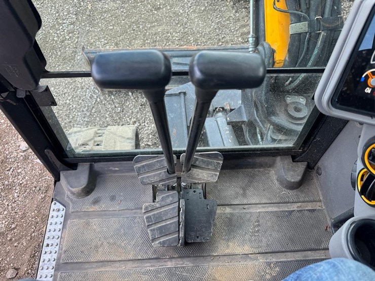 2022-jcb-55z-1-image-30