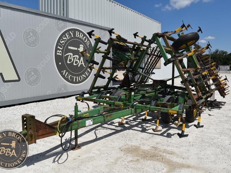 john-deere-960-image-1