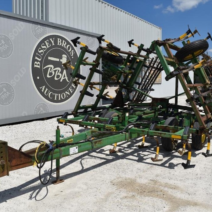 JOHN DEERE 960