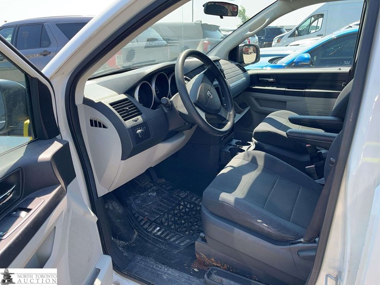 2008-dodge-grand-caravan-se-image-7