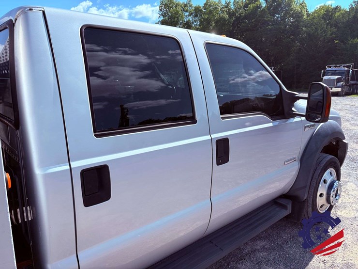 2006-ford-f550-xlt-sd-image-58