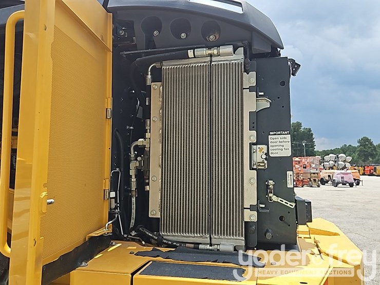 2023-deere-644p-image-28