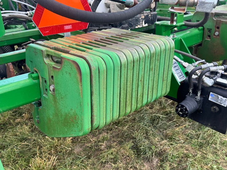 2012-john-deere-2510h-image-24