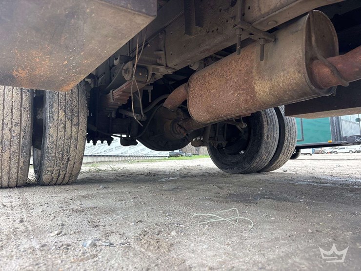 2006-ford-f550-image-21