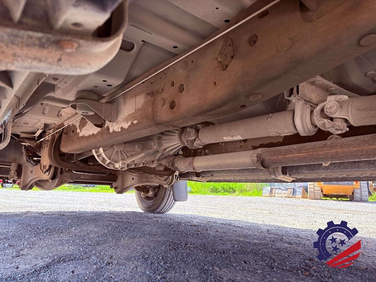 2006-ford-f550-xlt-sd-image-94