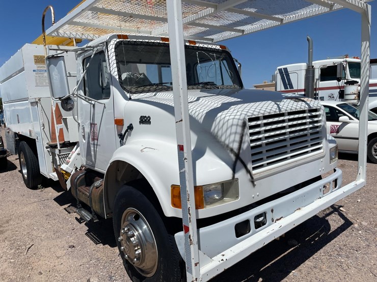 #2253-•-1998-isuzu-2-ton-cargo-truck-(has-nm-title)-(located-in-las-cruces)-image-17