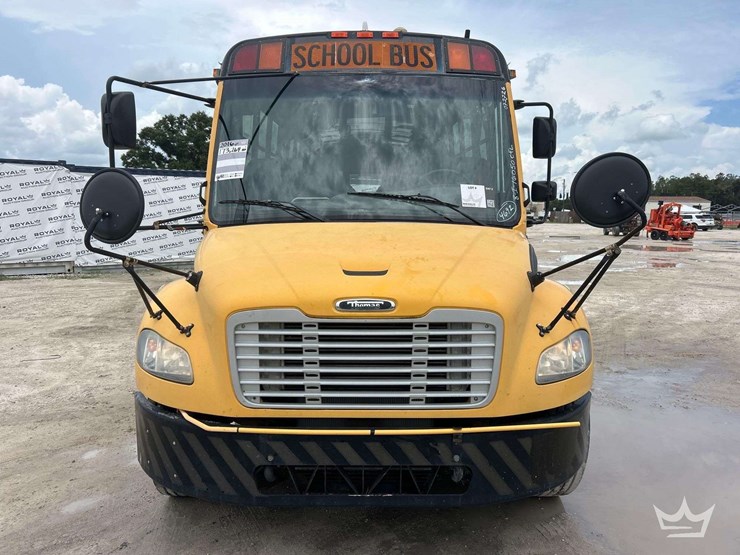 2016-freightliner-b2-image-50
