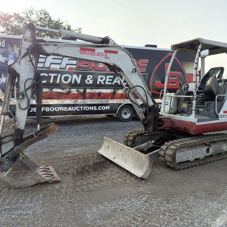 TAKEUCHI TB135