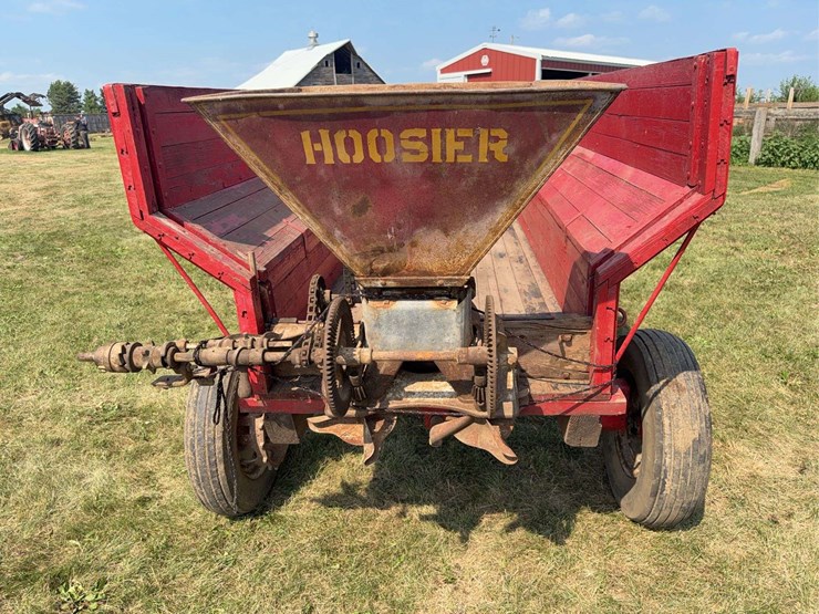 flare-box-wagon-with-hoosier-spreader-image-16