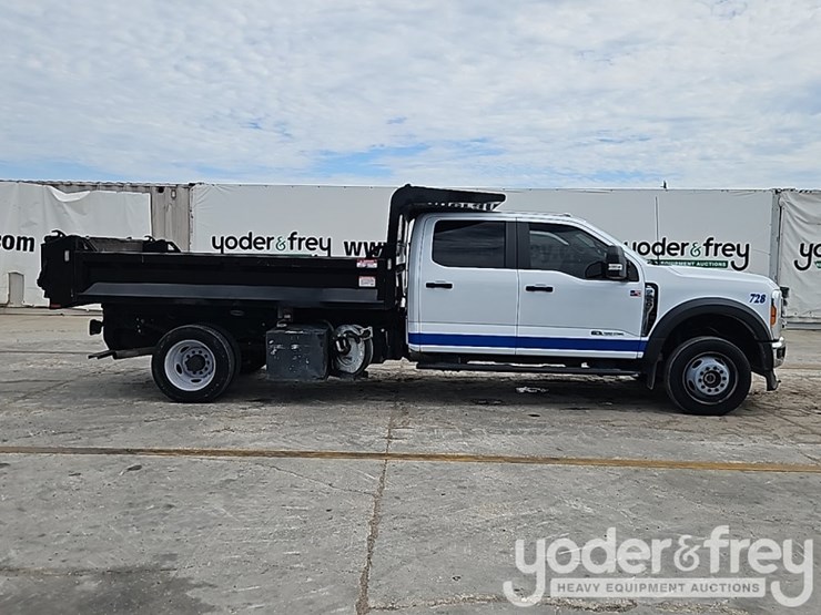 2023-ford-f550-xl-image-6