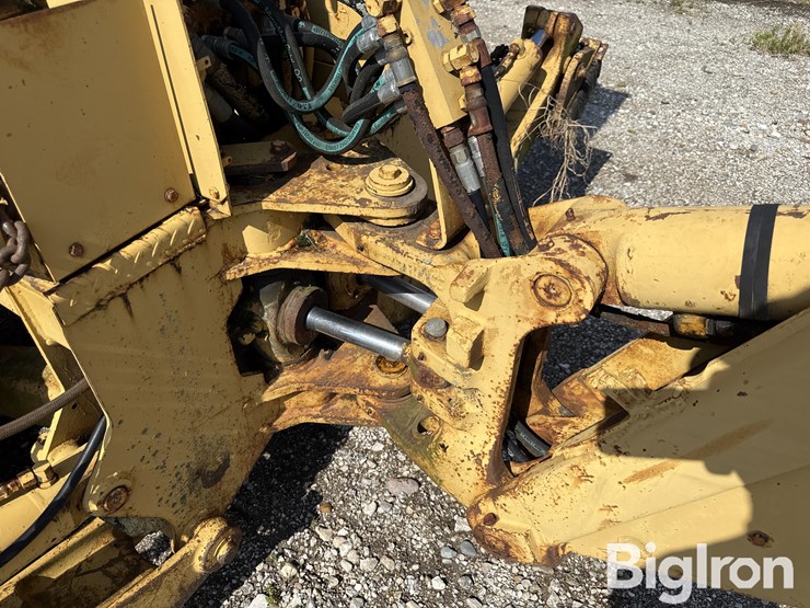 deere-410d-image-15