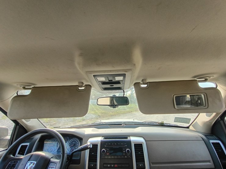 2012-dodge-1500-image-60