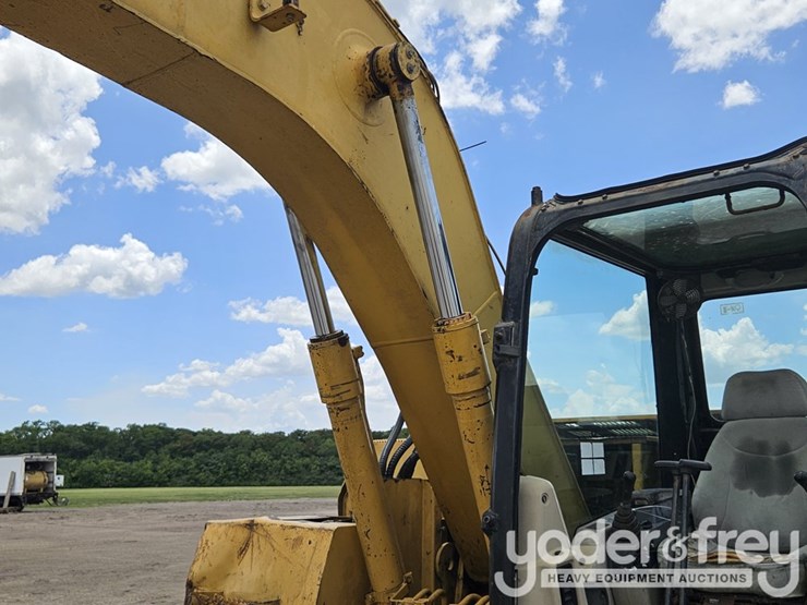 caterpillar-311c-image-20