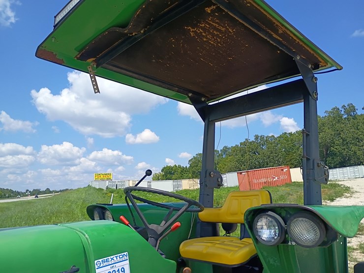 john-deere-2940-image-26