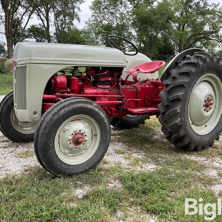 FORD 8N