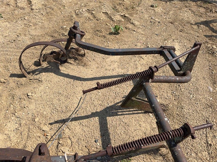 international-harvester-461-fast-hitch-cultivator-image-5