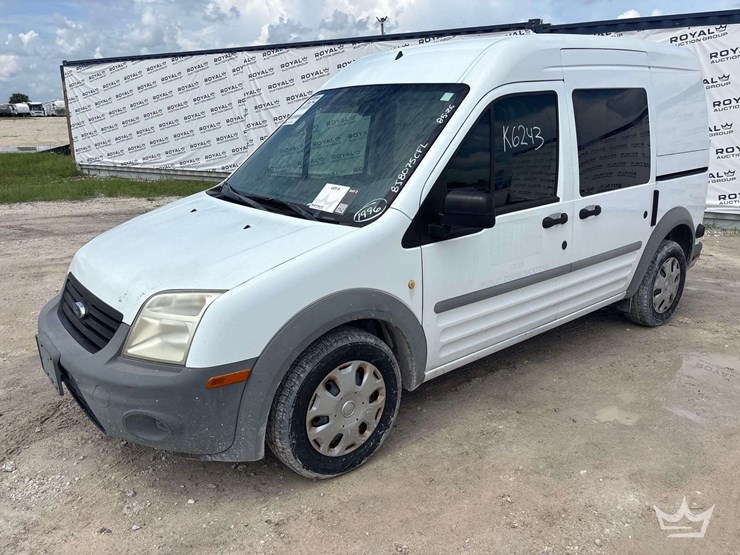 2011-ford-transit-connect-image-1