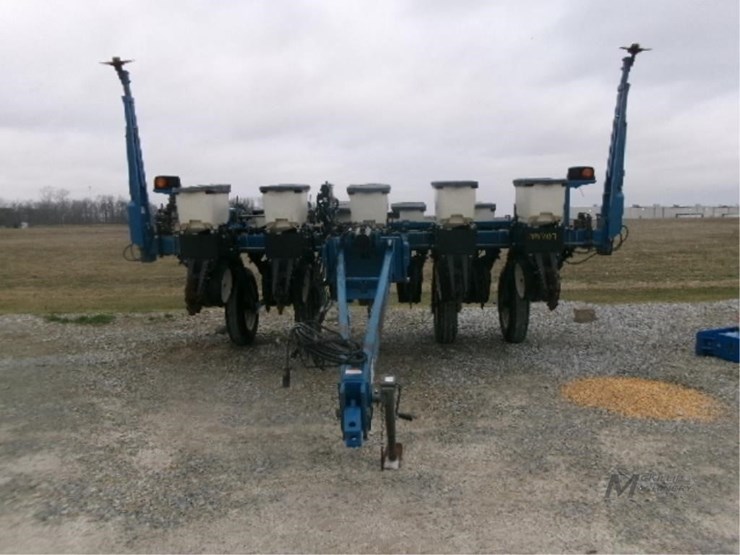 2000-kinze-3000-image-2