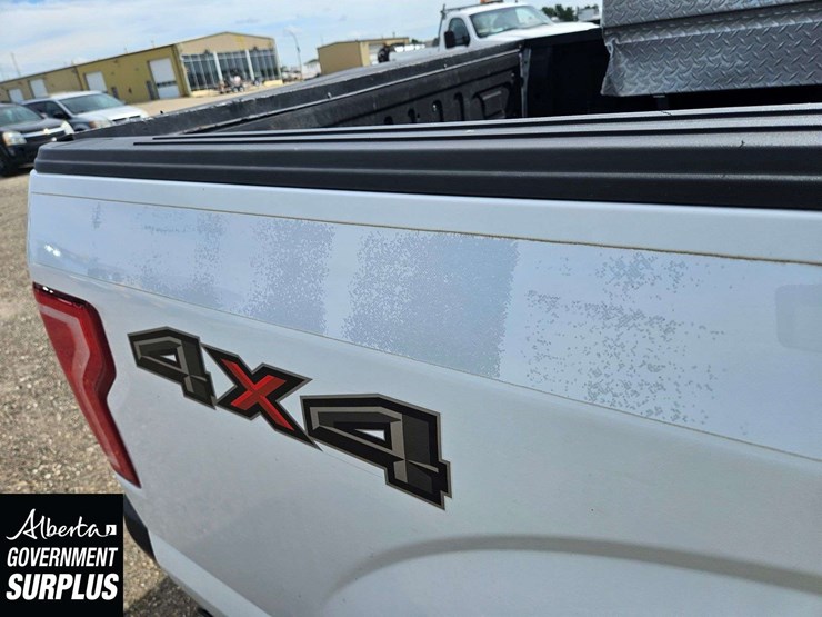 2017-ford-f150-image-26
