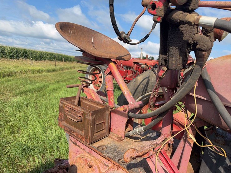 farmall-m-image-23
