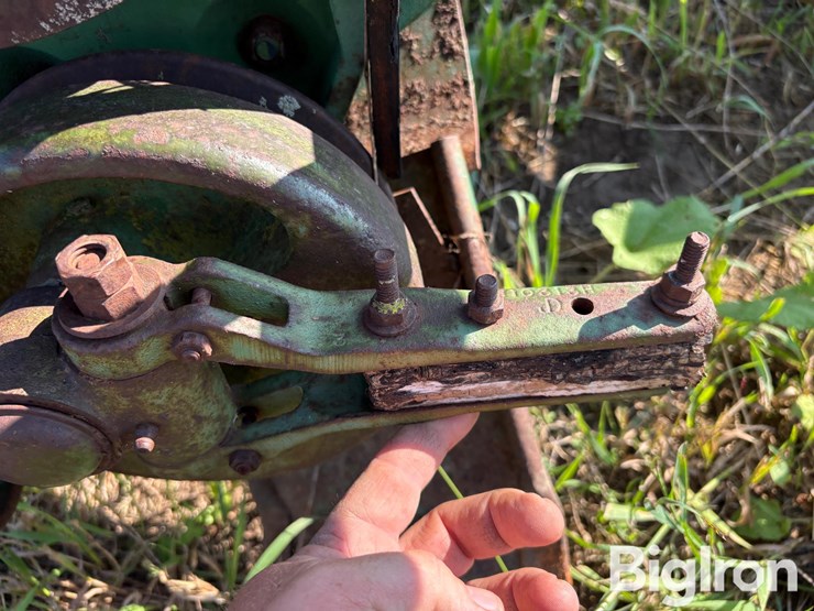 john-deere-37-image-15