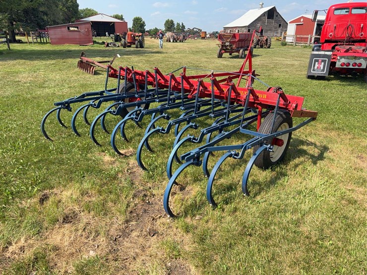 international-harvester-no.-9-field-cultivator-image-5