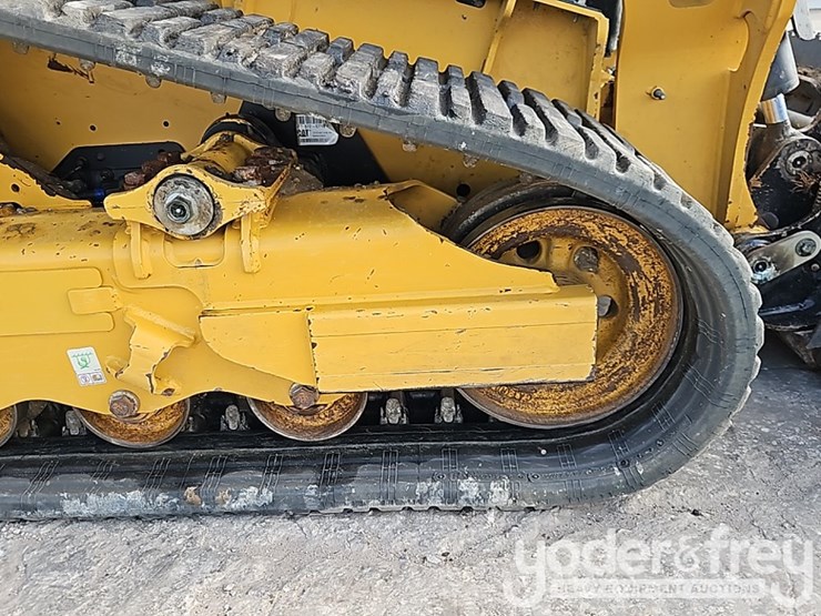 2025-caterpillar-255-image-10