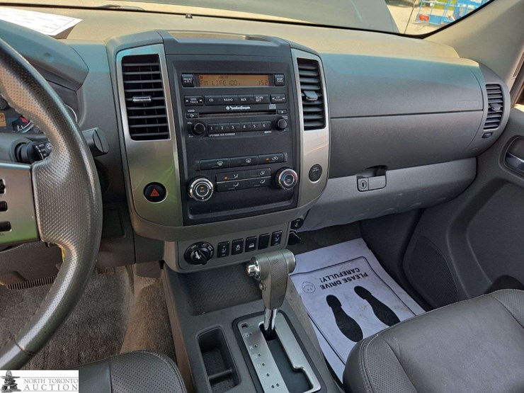 2012-nissan-frontier-image-13